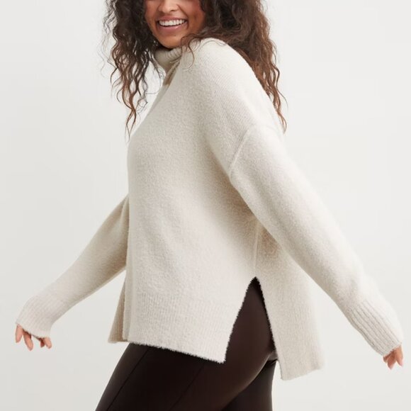 Aerie Offline plush Turtleneck - Picture 1 of 6